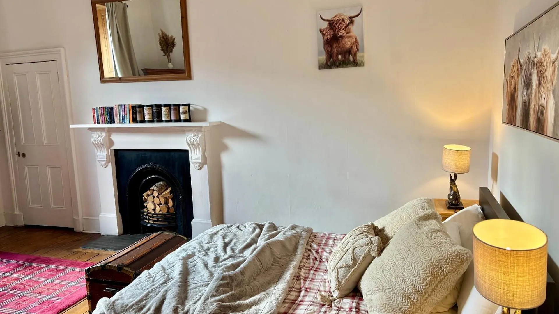Bread Street, Central And Spacious One Bed Flat Edinburgh Apartment
